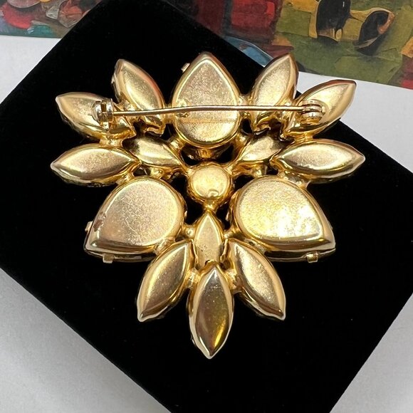 Leaf Pin Brooch in Multiple Colors Created With Three Leaves  Carved Leaf Three Point Double Layer Brooch